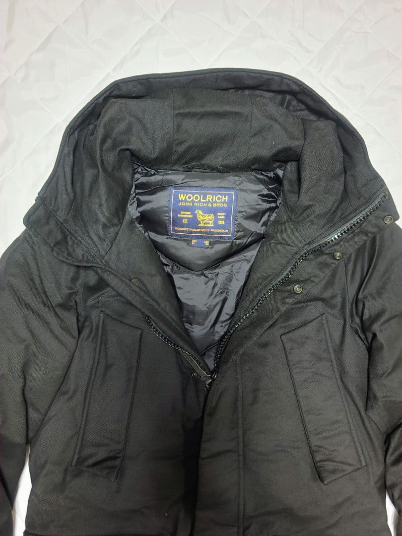 ウールリッチマウンテンパーカー ウール、シルク混紡 ブラック