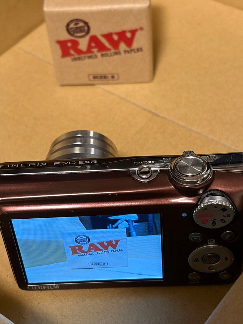 富士フィルム　Fine pix F70exr