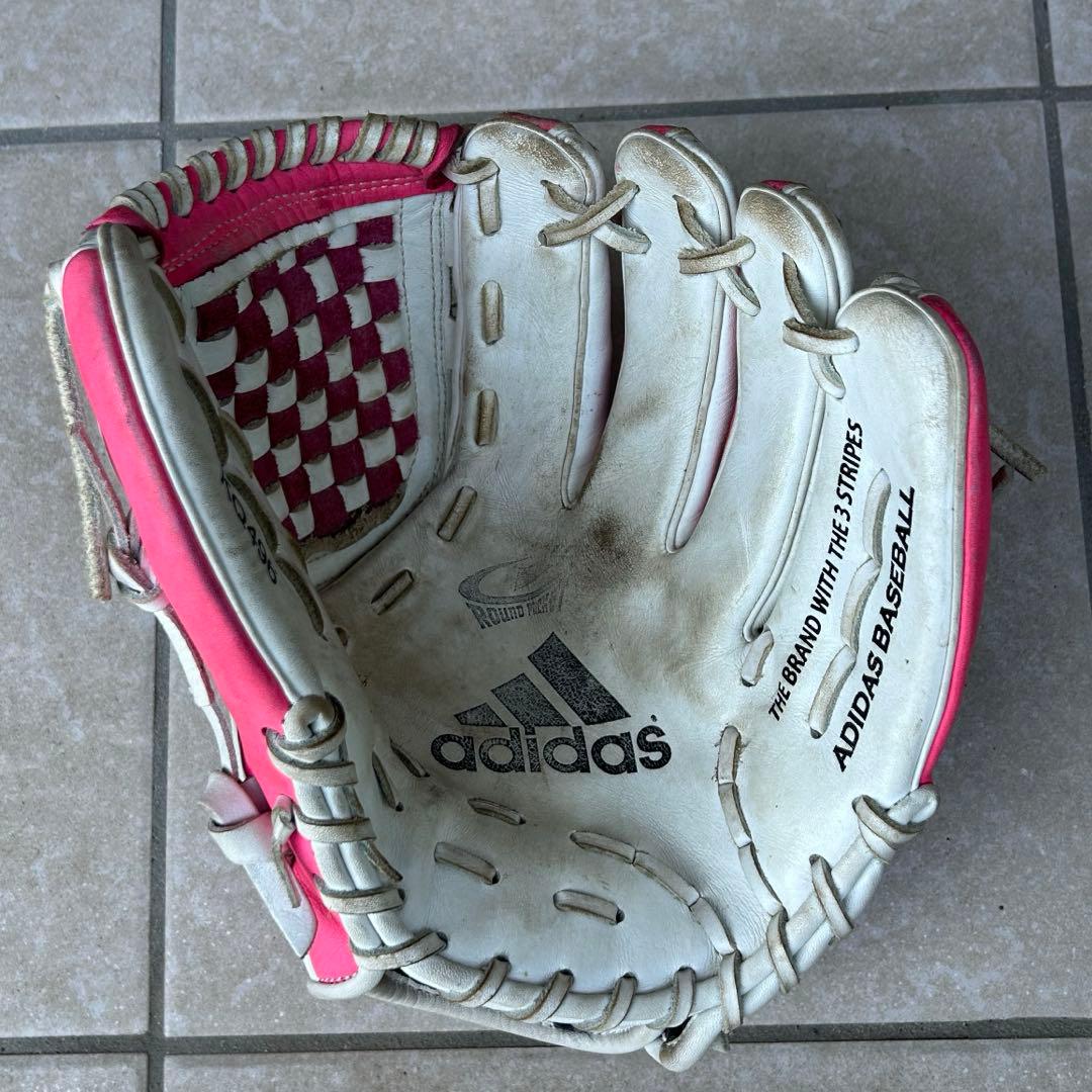 アディダス　軟式用グローブ　オールラウンド