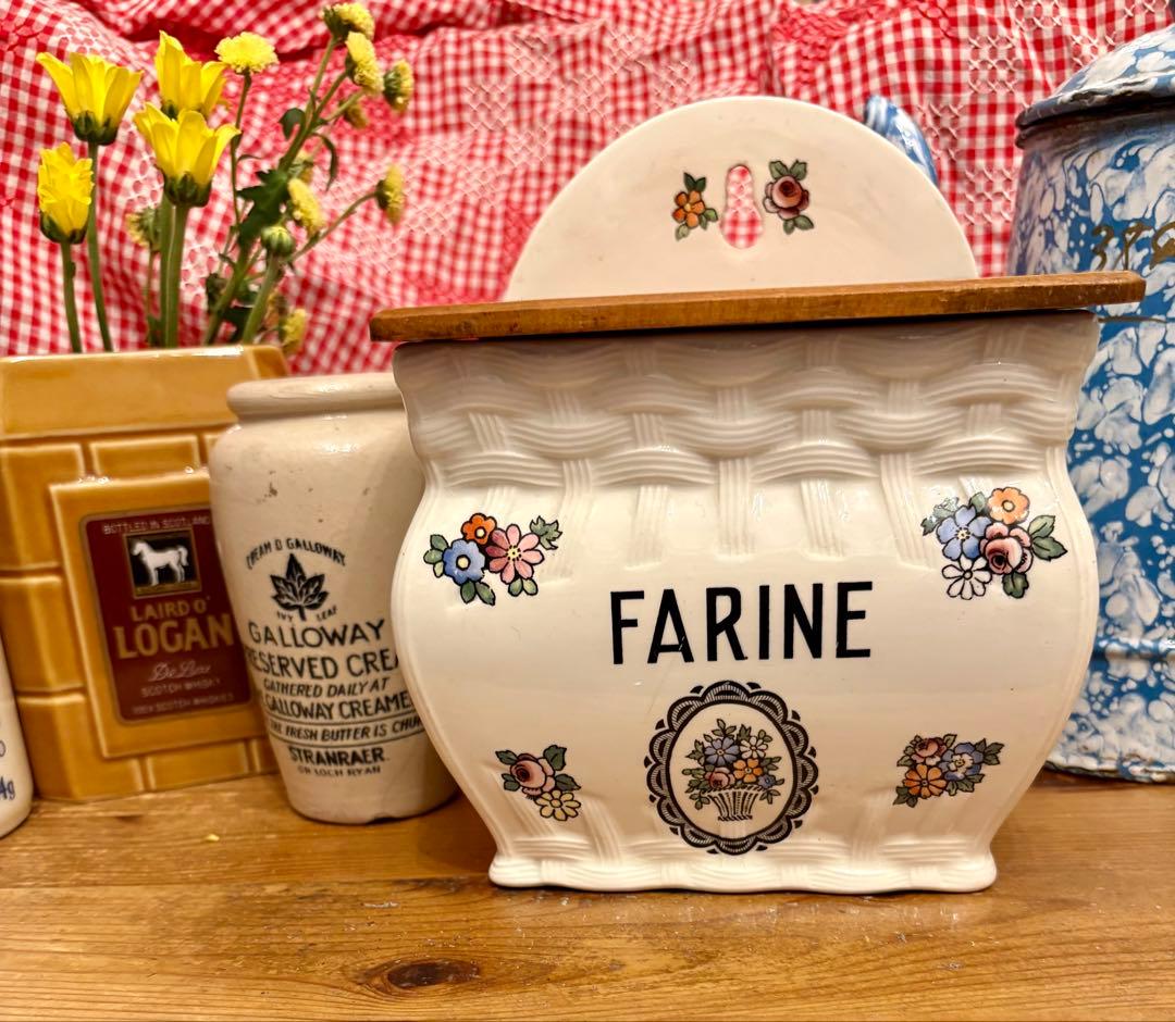 ◆希少美品◆フランスFARINE木製蓋付き花柄♡ラタン編込模様陶器ボックス