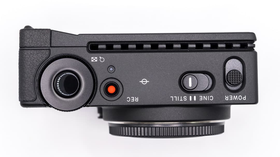 SIGMA fp 45mm F2.8 DG DN KIT＋予備バッテリー3個ほか