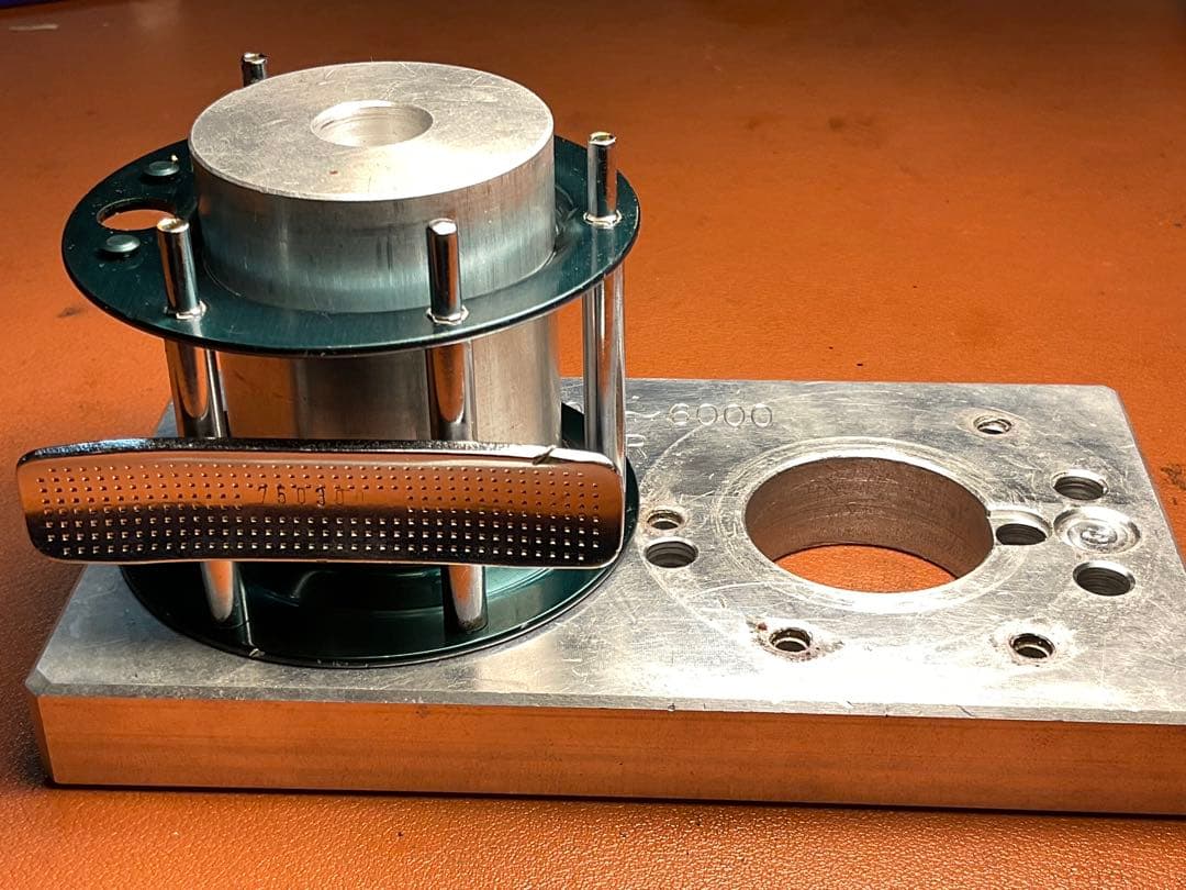 ABU アンバサダー 5000D メンテ済 フレーム修正済