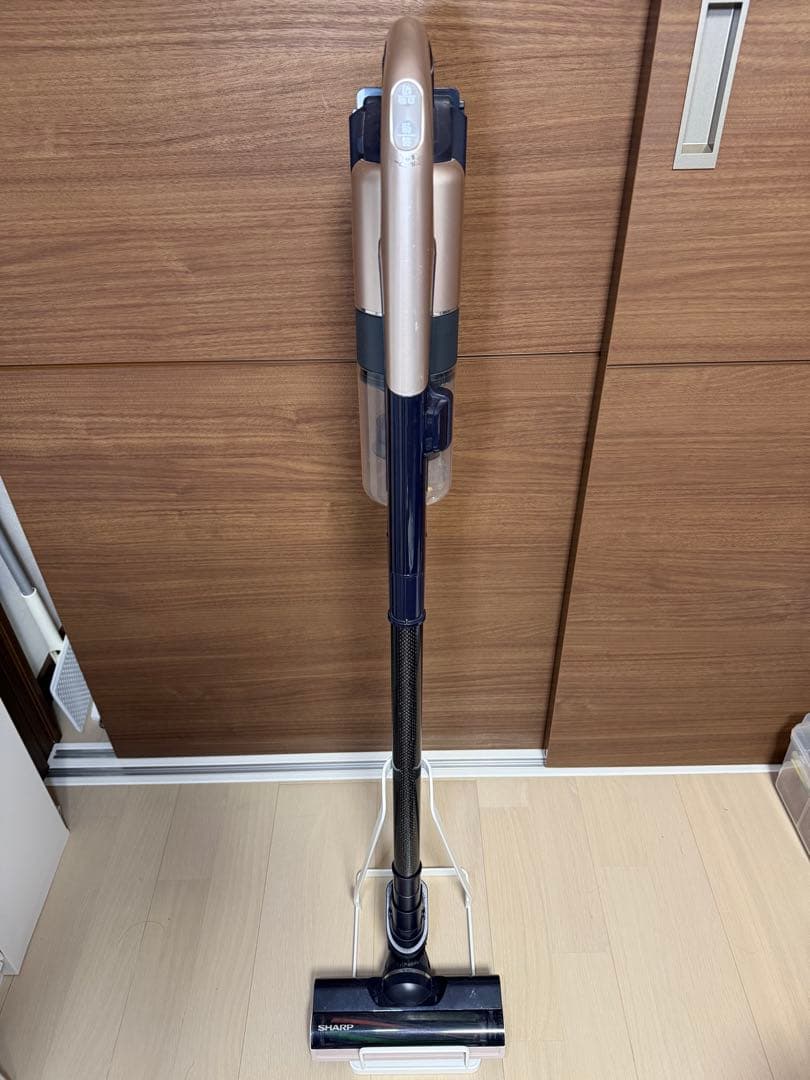 ☆ただいま値下げ中☆SHARP Ractive Air スティッククリーナー