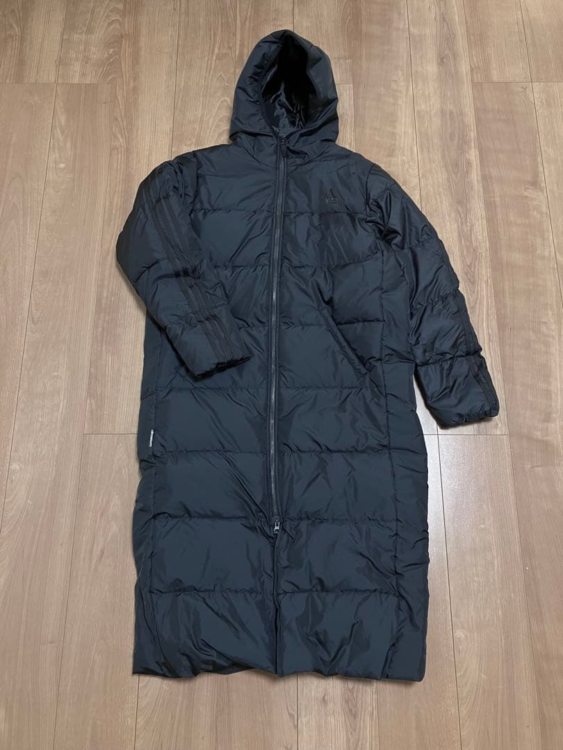 ピピ　新品・未使用品　adidas ロングダウンコート　ベンチコート