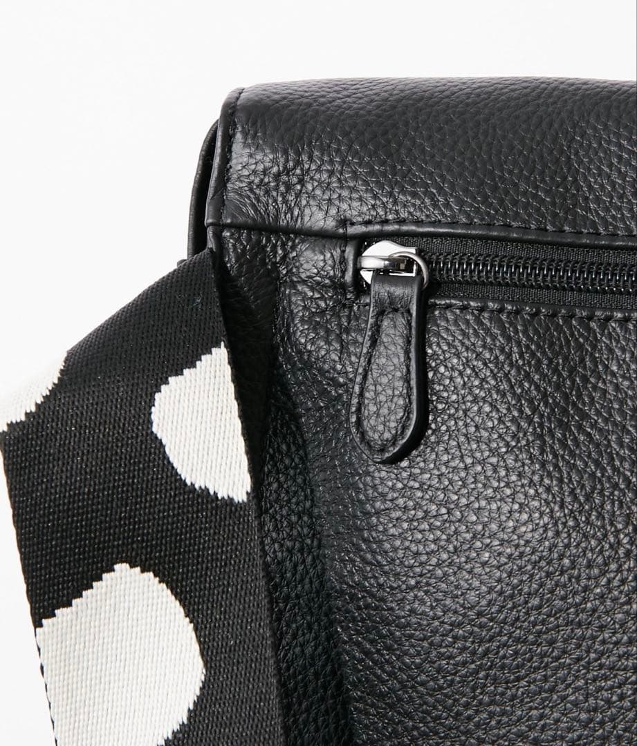 柄ワイドテープショルダーバッグ/ボディバッグ