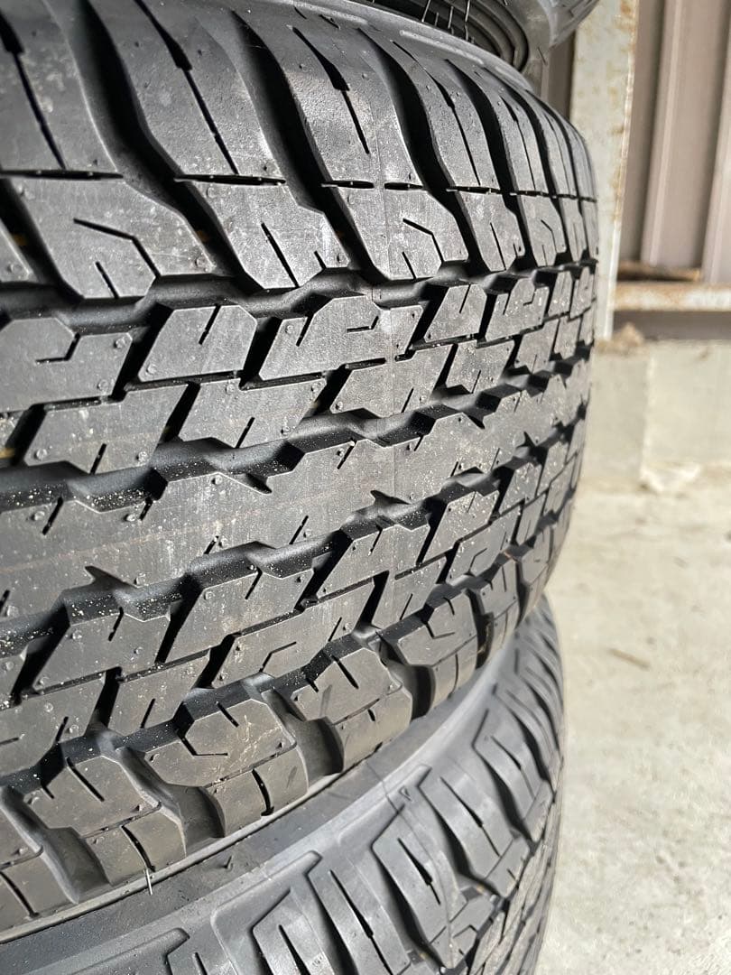 ハイラックス　純正ホイール