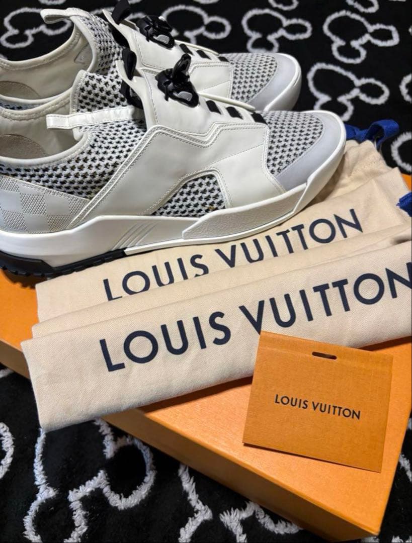 LOUIS VUITTON メッシュスニーカー