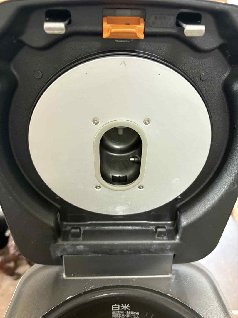 炊飯器　HITACHI RZ-W100DM