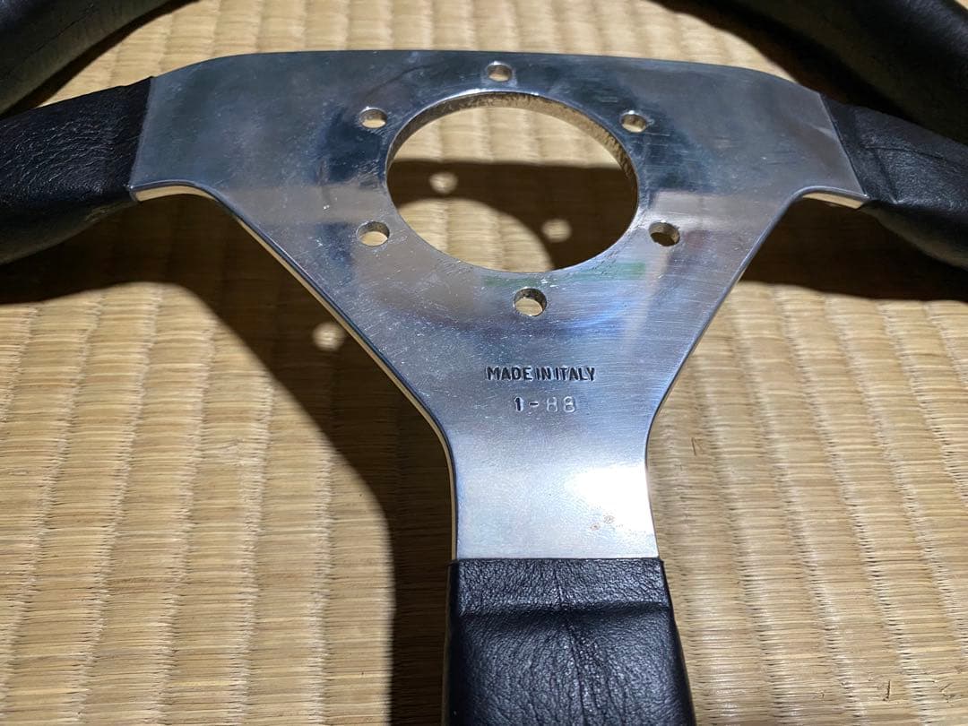 【希少】MOMO モモスポルト　レザー　ステアリング　350㎜ 当時物