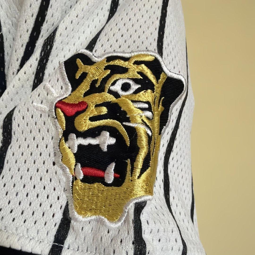美品 阪神タイガース 復刻版 ユニフォーム 旧虎ロゴ レプリカ 応援