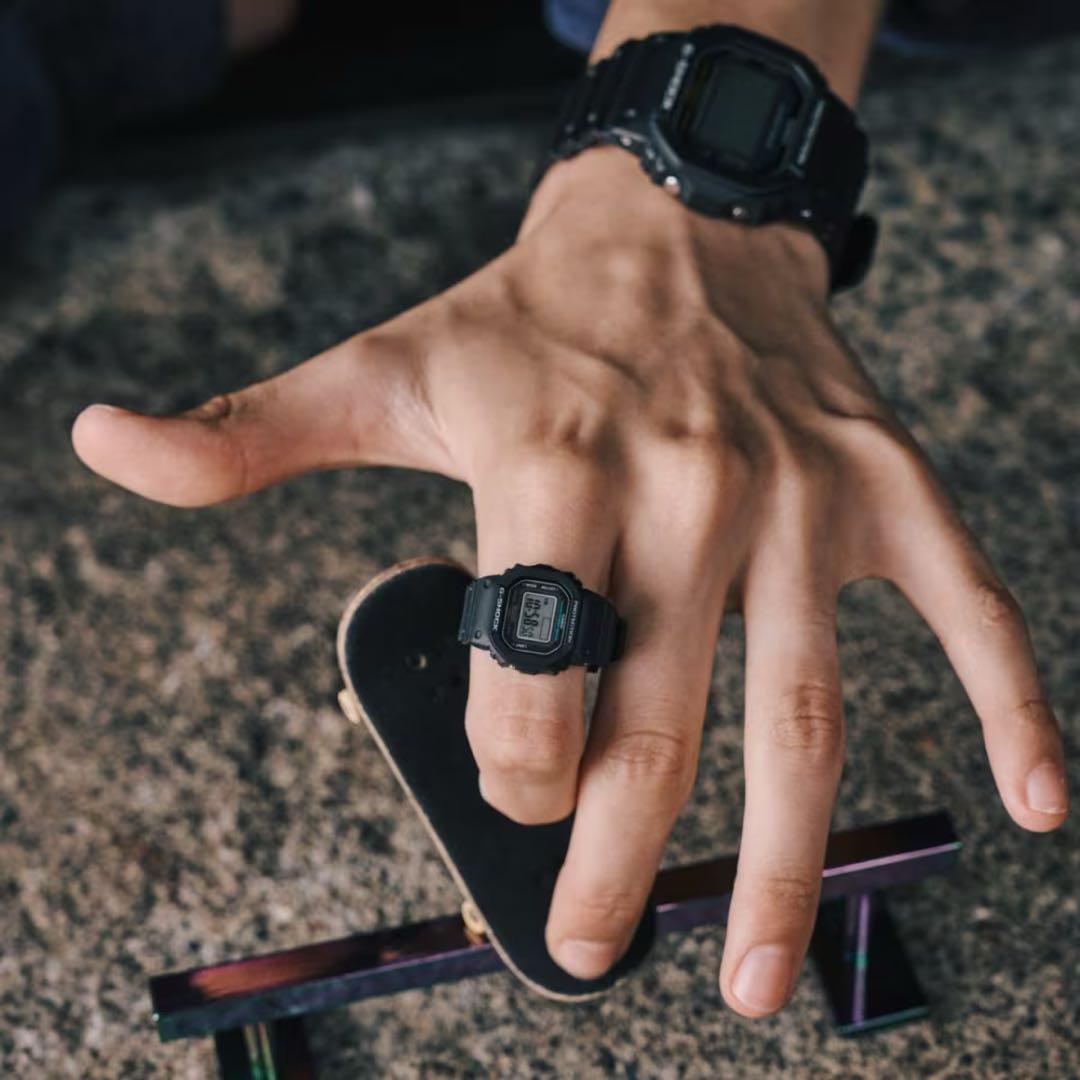 カシオ G-SHOCK nano