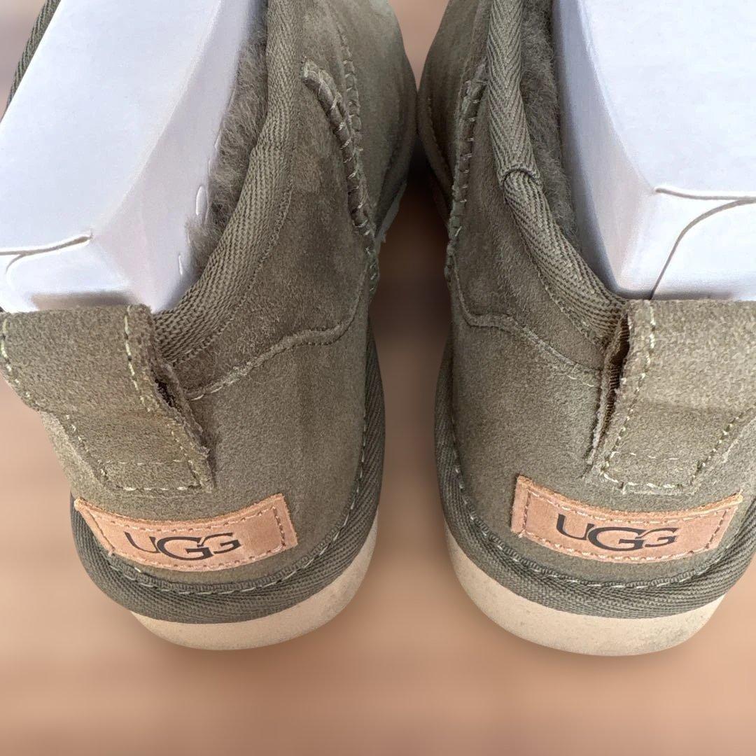 UGG ムートンブーツ オリーブ