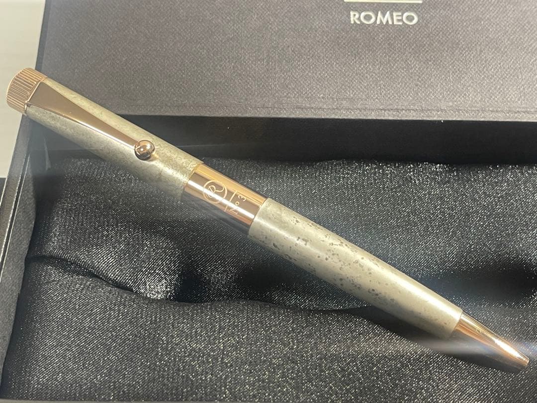 伊東屋 ロメオＮｏ．3 斑紋純銀色 アプリコットゴールド 【限定品】《匿名配送》