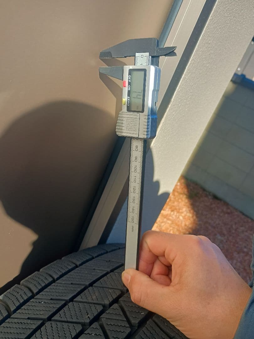 ホイール スタッドレスタイヤ 225/45/R17 F54 ミニクラブマン