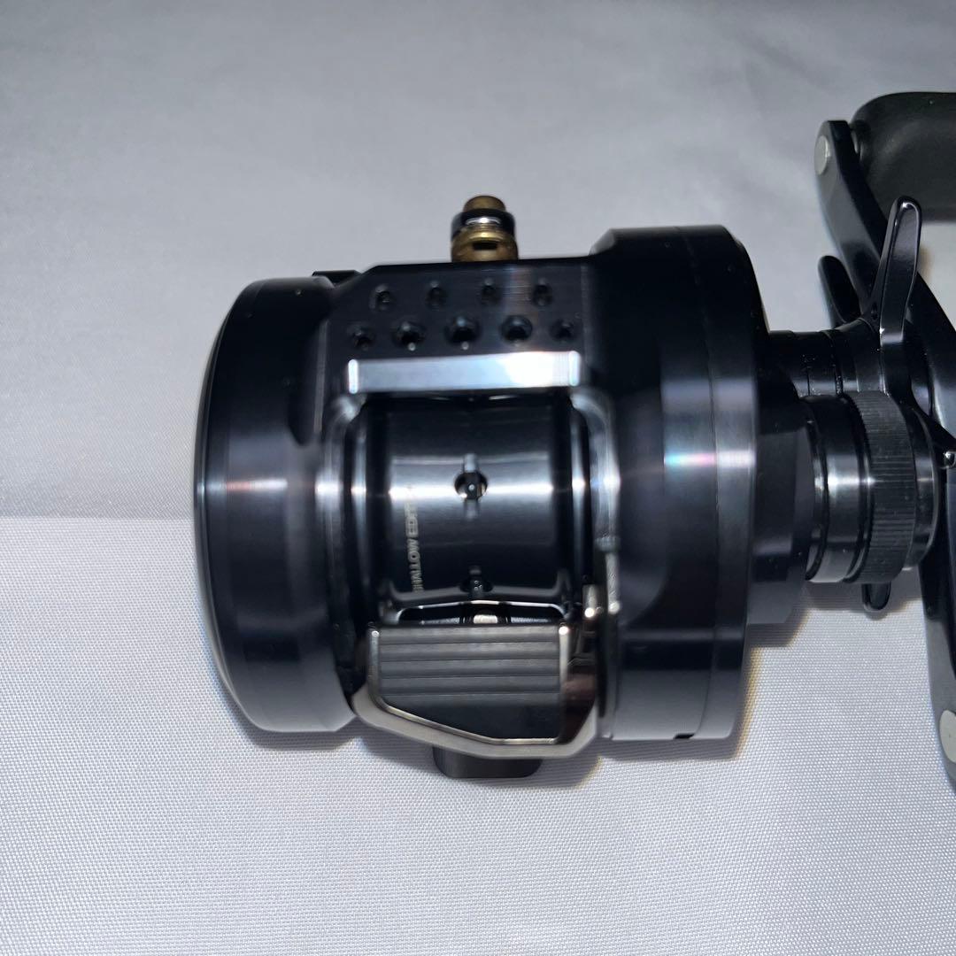 シマノ 24 カルカッタコンクエスト シャローエディション 30HG 付属品完備