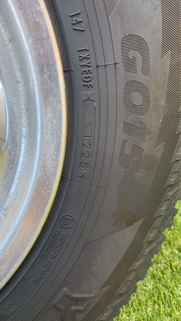 デリカ　スペースギア　15インチ　タイヤ、ホイール　2025年製