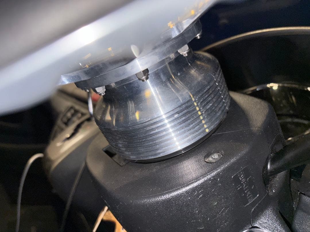 ハイエース　ビレットボスカバー　ハンドルボス付き