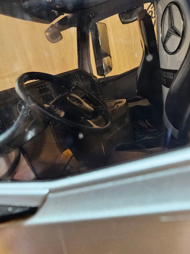 タミヤ　ベンツ AROCS　4151 8×4 フルオペレーション　セット