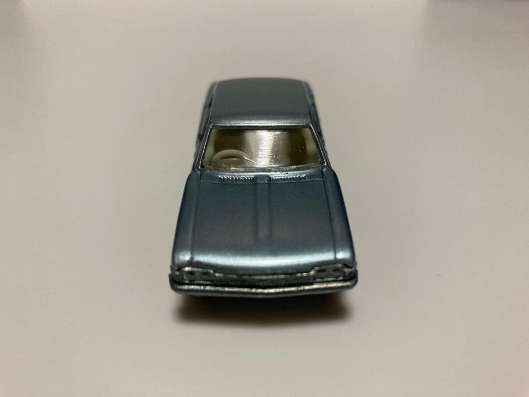 トミカ　日本製　クラウン　スーパーデラックス　1Aホイール　メタブルー