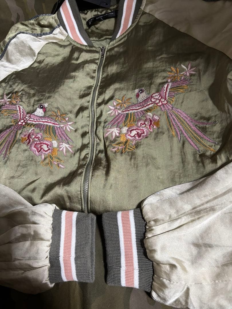 スカジャン　人気完売　未使用