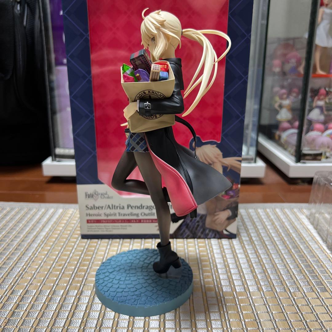 セイバー　アルトリア・ペンドラゴンオルタ　英霊旅装フィギュア　Fate