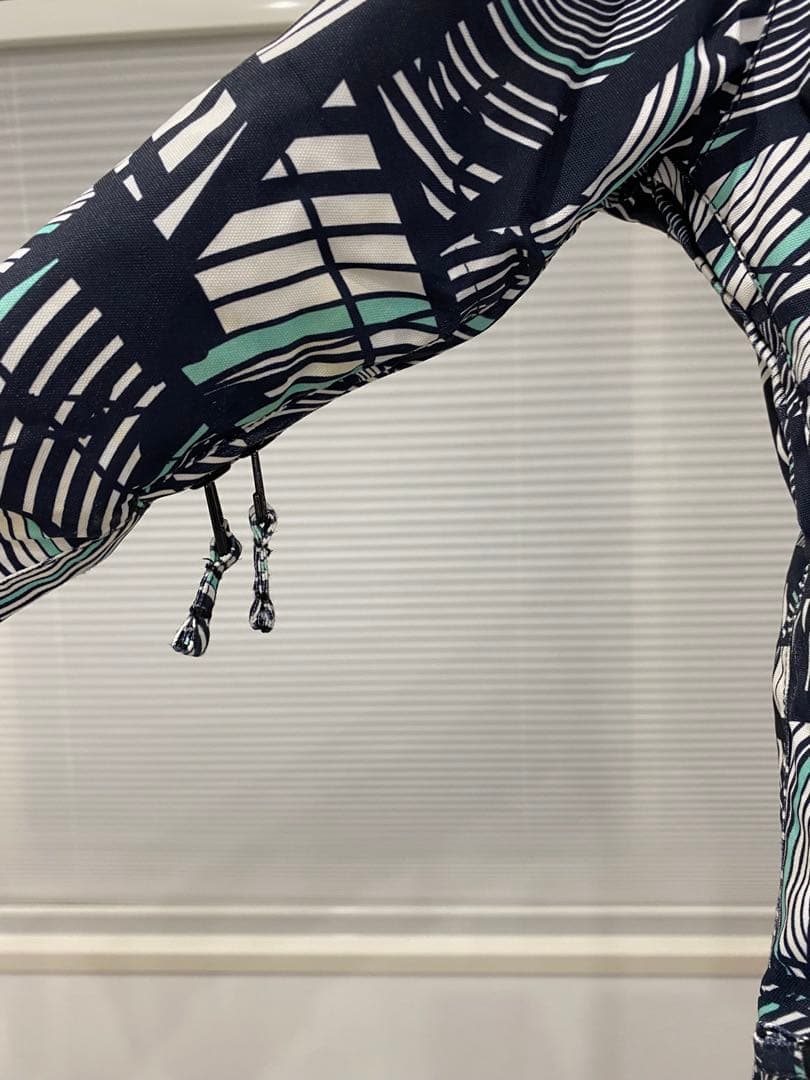 SCAPE レディース　スノボウェア　Mサイズ