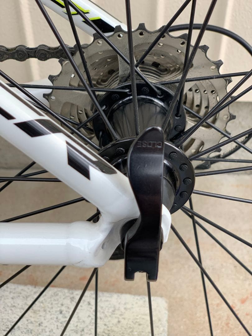 ロードバイク アルミフレーム　GAIANT