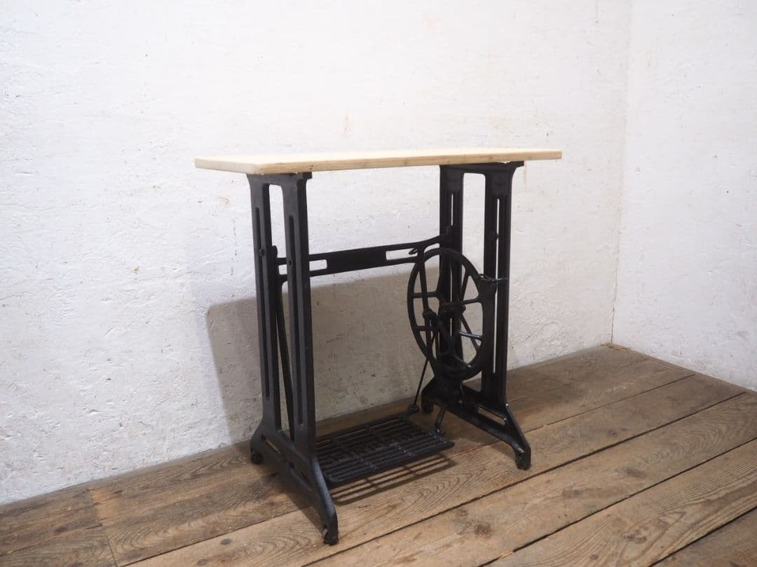 1224 ラワンの一枚天板　シンガーミシンテーブル　デスク　レトロ　ビンテージ