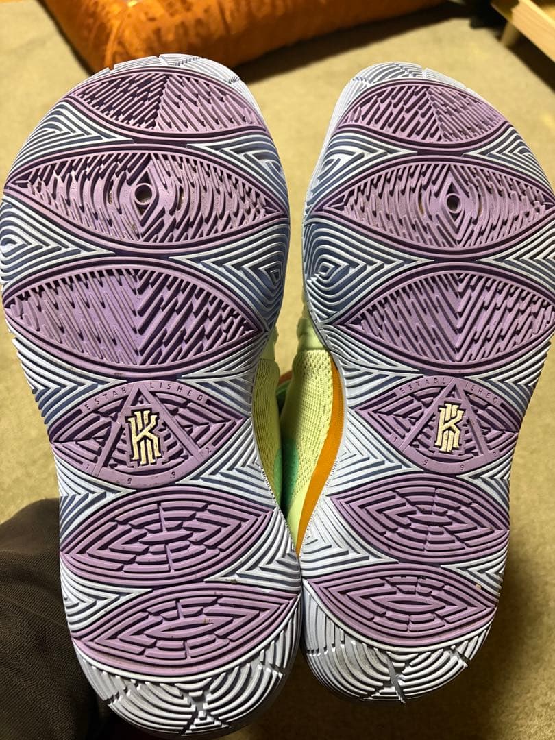 ナイキ　カイリー5 スポンジボブ ライムグリーン　27センチ