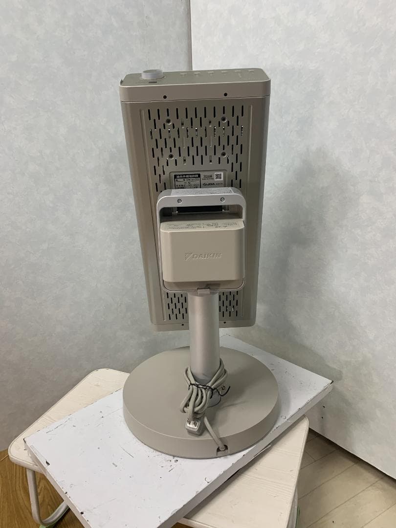 Y★230 ダイキン セラミックヒーター ERFT11YSE9