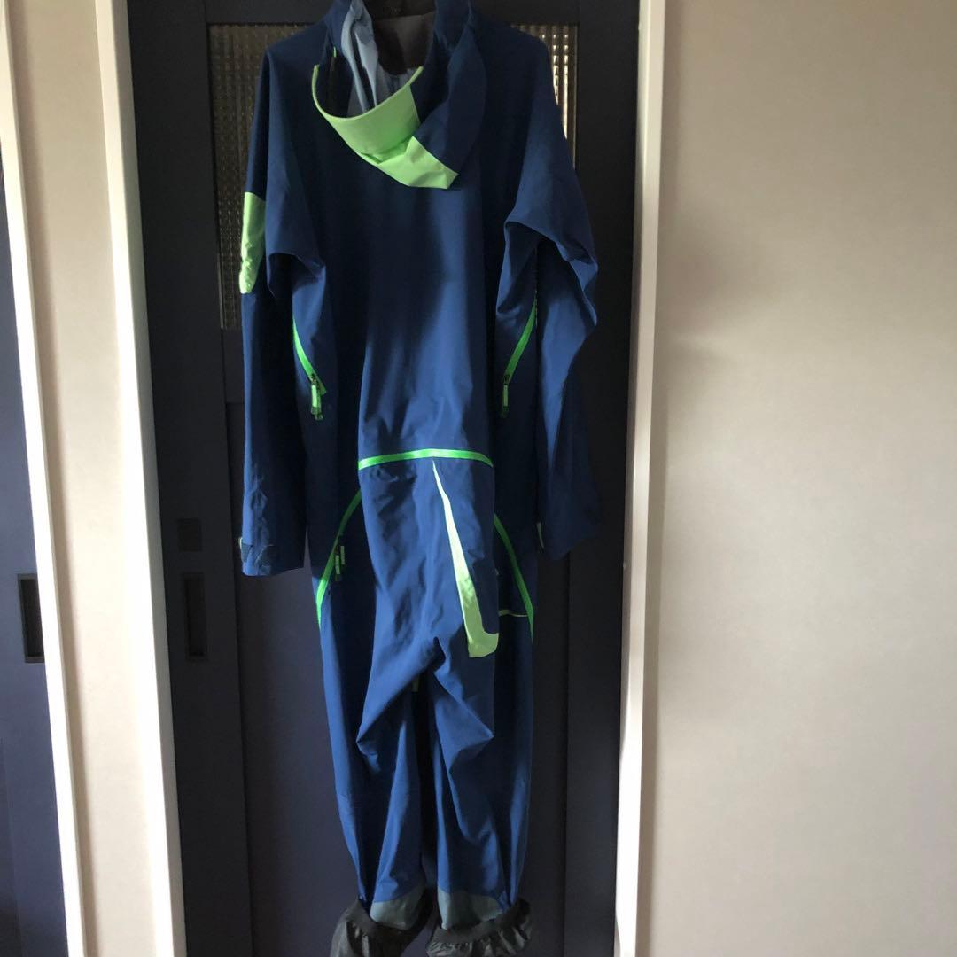 希少　ホグロフス　ワンピース　ゴアテックス