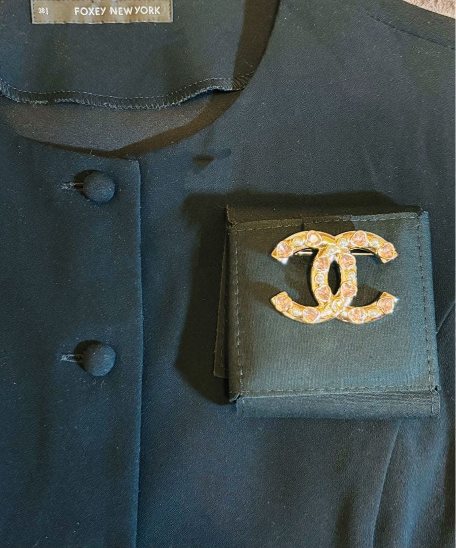 CHANEL CCロゴ ブローチ ゴールド ピンク　レシートなどの付属品あり