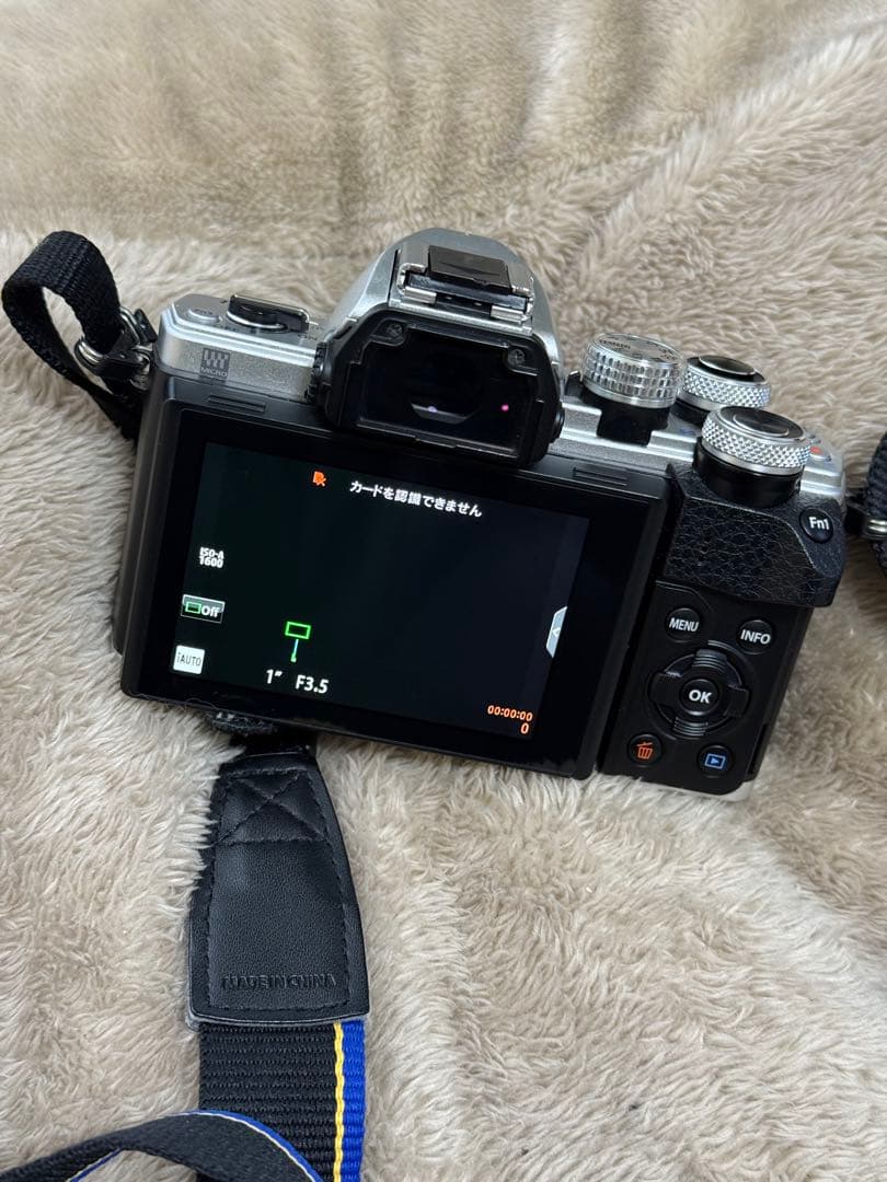 OLYMPUS E-M10 Mark Ⅱ 一眼レフカメラ