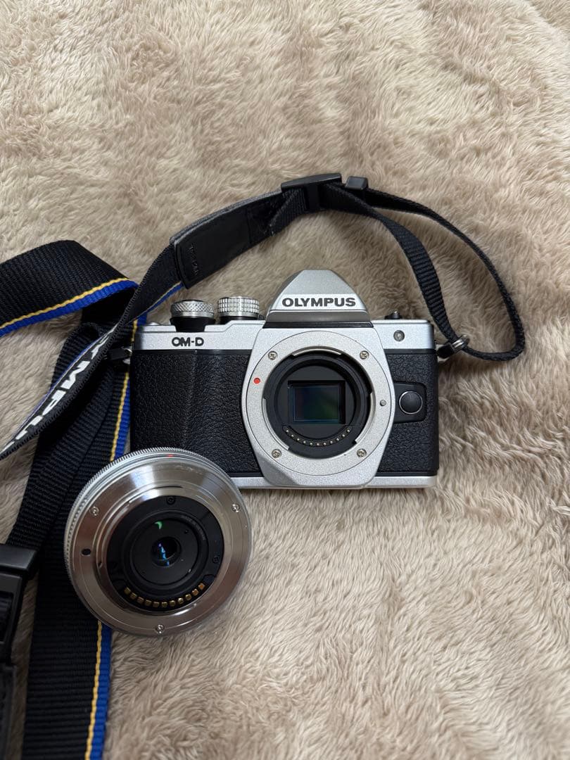 OLYMPUS E-M10 Mark Ⅱ 一眼レフカメラ