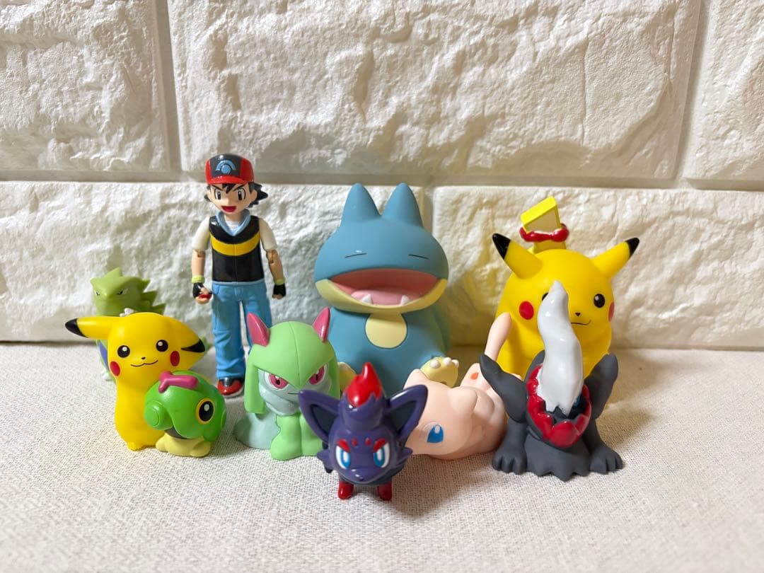 ポケモン　80個　まとめ売り　モンコレ　ゲットコレクション　メタモン　リザードン