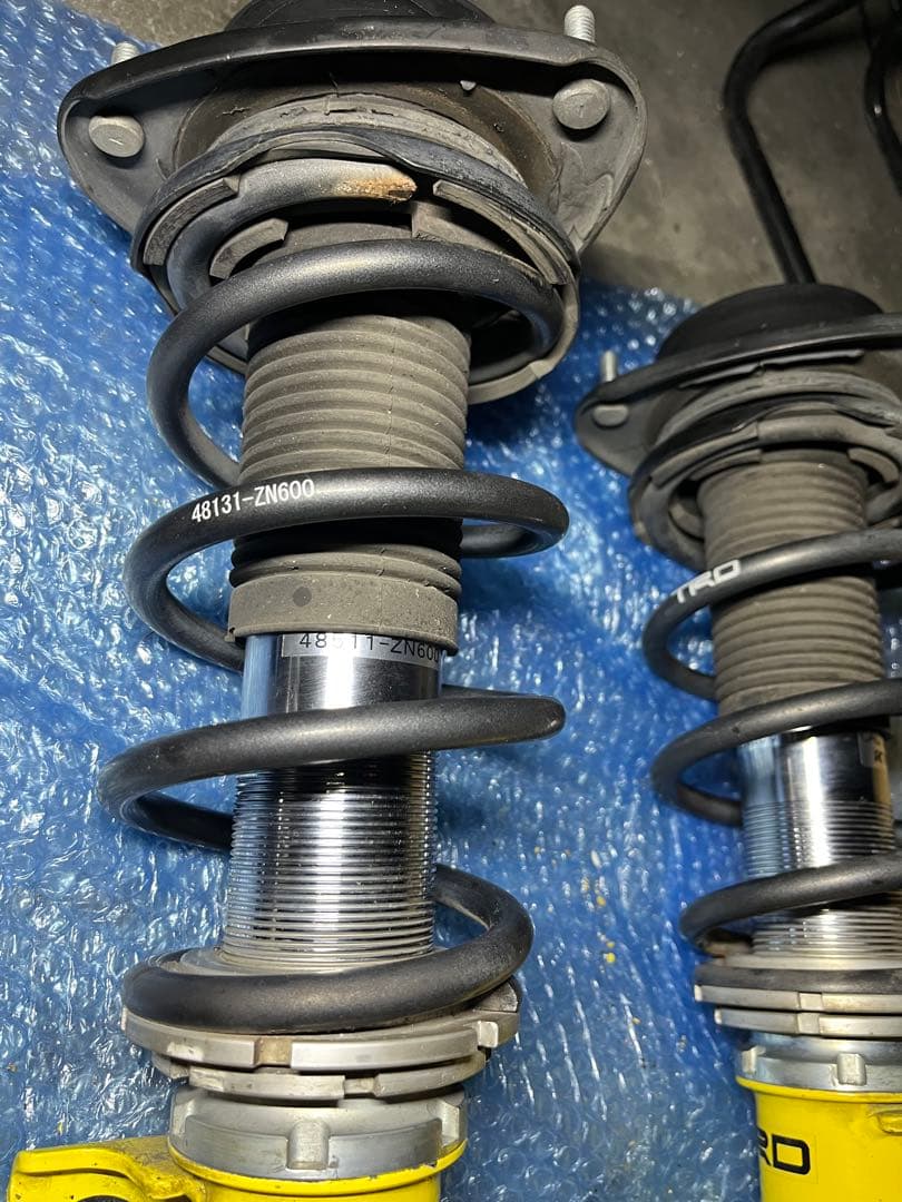 TRD 全長式サスペンション　車高調フルタップ 86 BRZ ZN6 ZC6