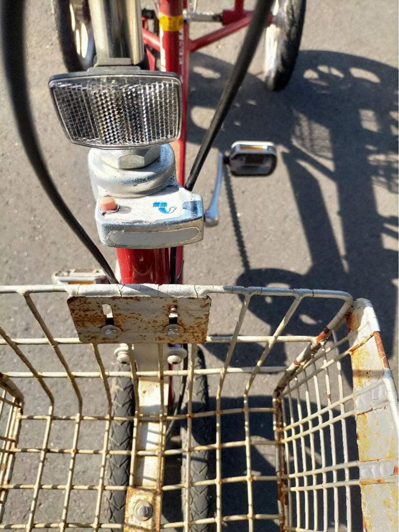 M*n様 東京池袋　四輪自転車 タイヤを交換ました