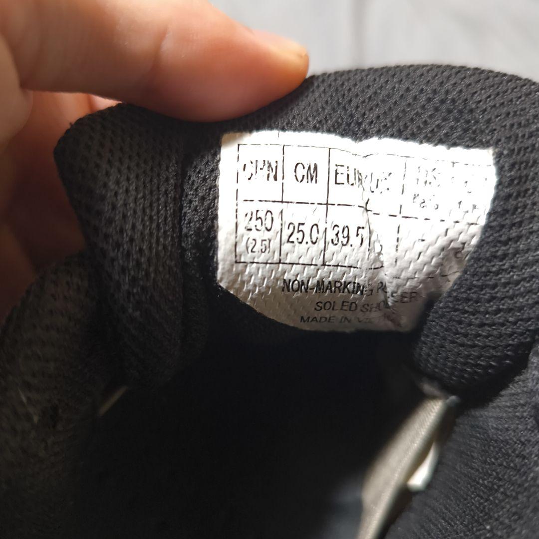 美品！YONEX バドミントンシューズ　65Z　25.0cm