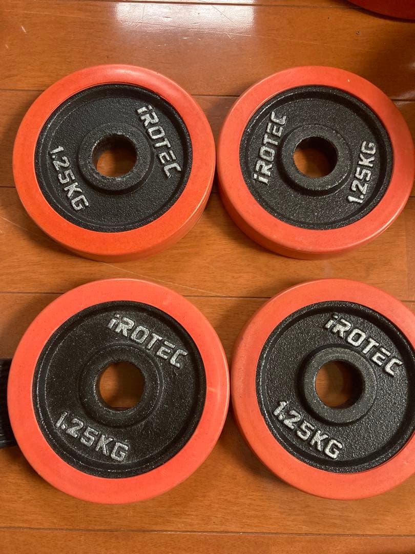 iROTEC トレーニングベンチとウエイトセット