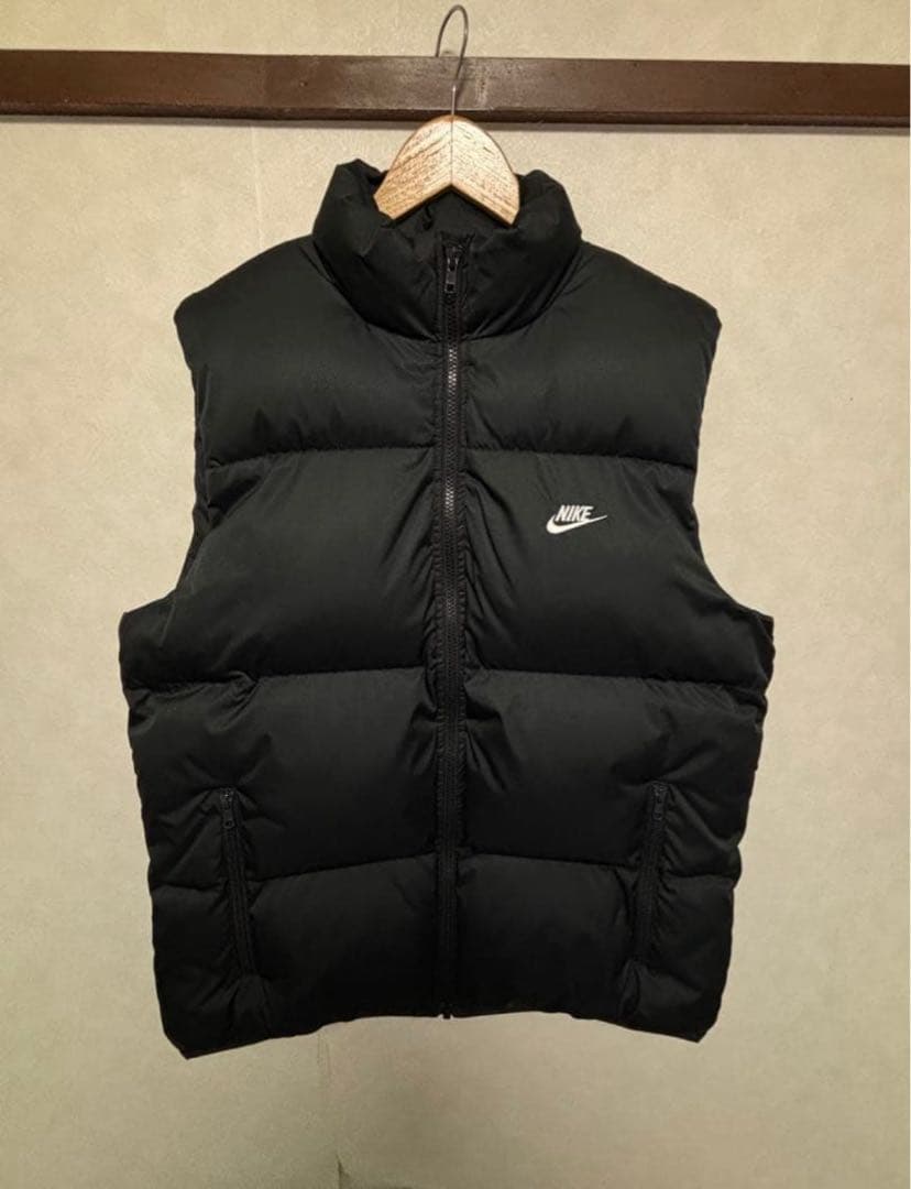 Nike ブラック ダウンベスト