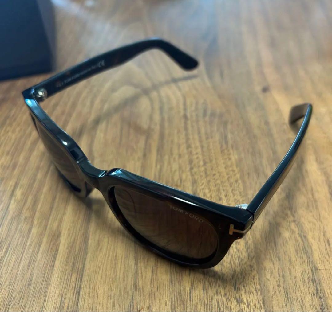 TOM FORD ウェリントン　サングラス TF211AF 鼈甲柄　ブラウン