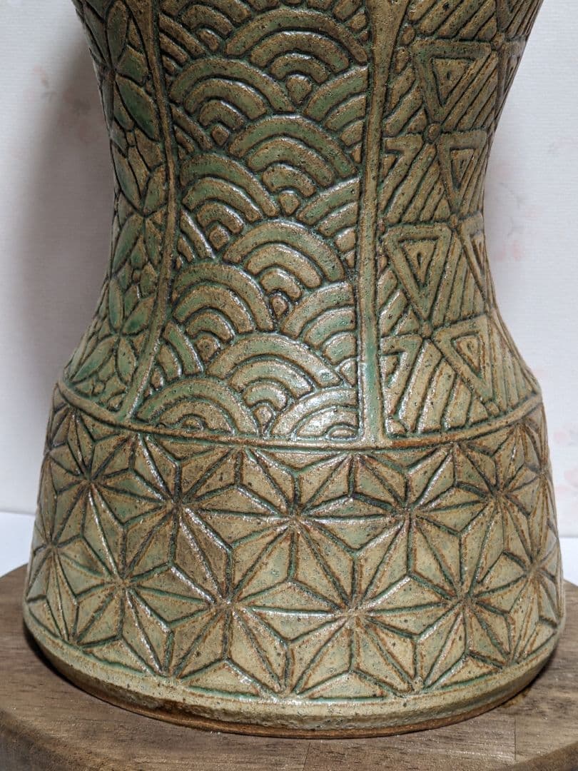 ♦朝鮮 李朝陶磁 透かし彫り 麻の葉 幾何学文様 梅瓶 大正〜明治時代 古美術品