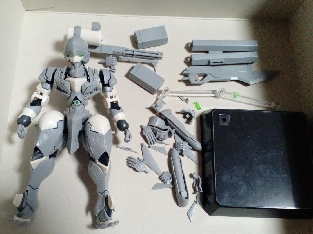 プラモデル完成品 コトブキヤ マシンキャリバー アヴァロンガード