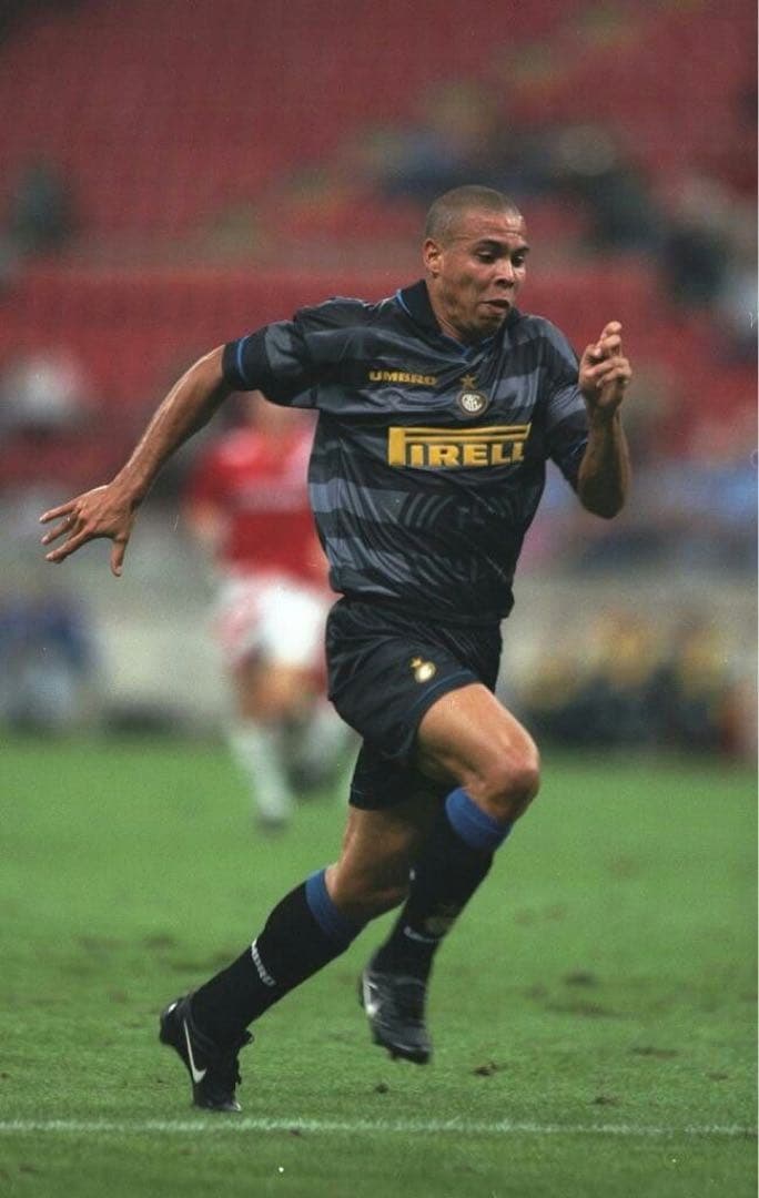 希少97/98 インテル•ミラノ サードユニフォーム ロナウド XLサイズ