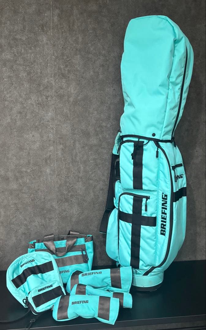 大人気　超レア　希少　完売　ブリーフィング キャディバック ヘッドカバー セット