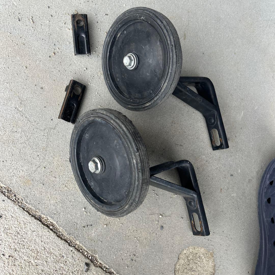 ジープ　補助輪付き16インチ　子供用自転車