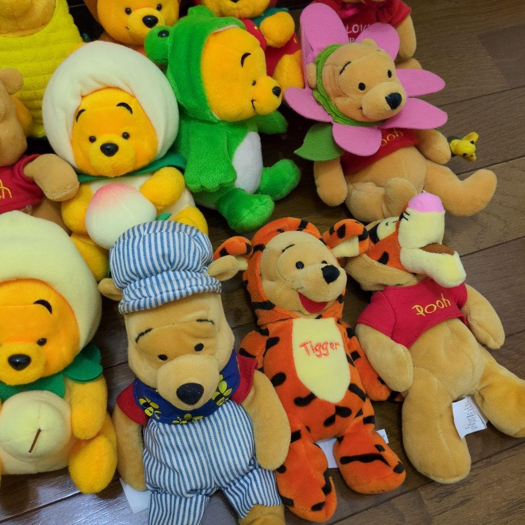 くまのプーさん　ぬいぐるみ　着ぐるみ　ディズニーストア