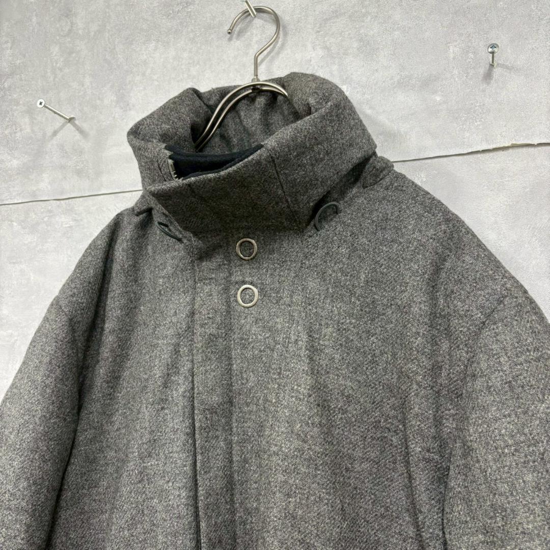 MONCLER モンクレール　グレー ダウンコート N2285