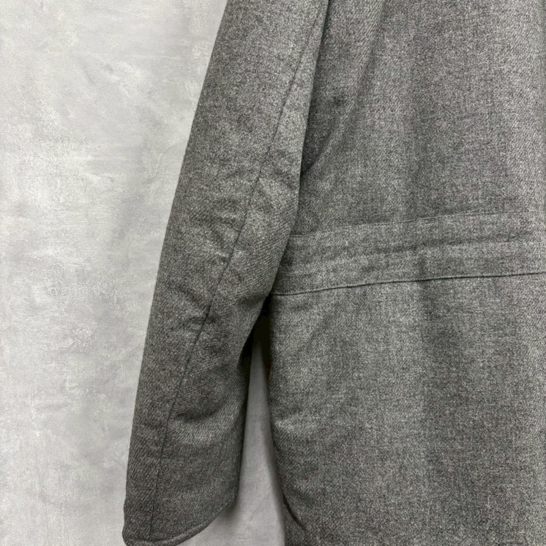 MONCLER モンクレール　グレー ダウンコート N2285