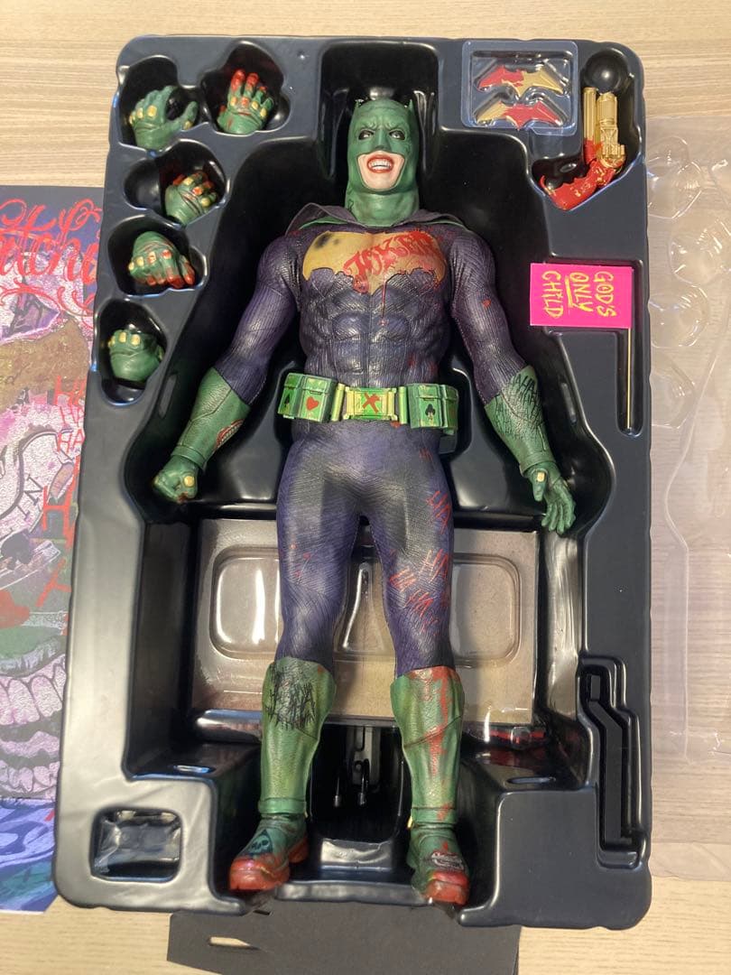 ホットトイズ　ジョーカー （バット・コスプレ）フィギュア　スーサイド・スクワッド